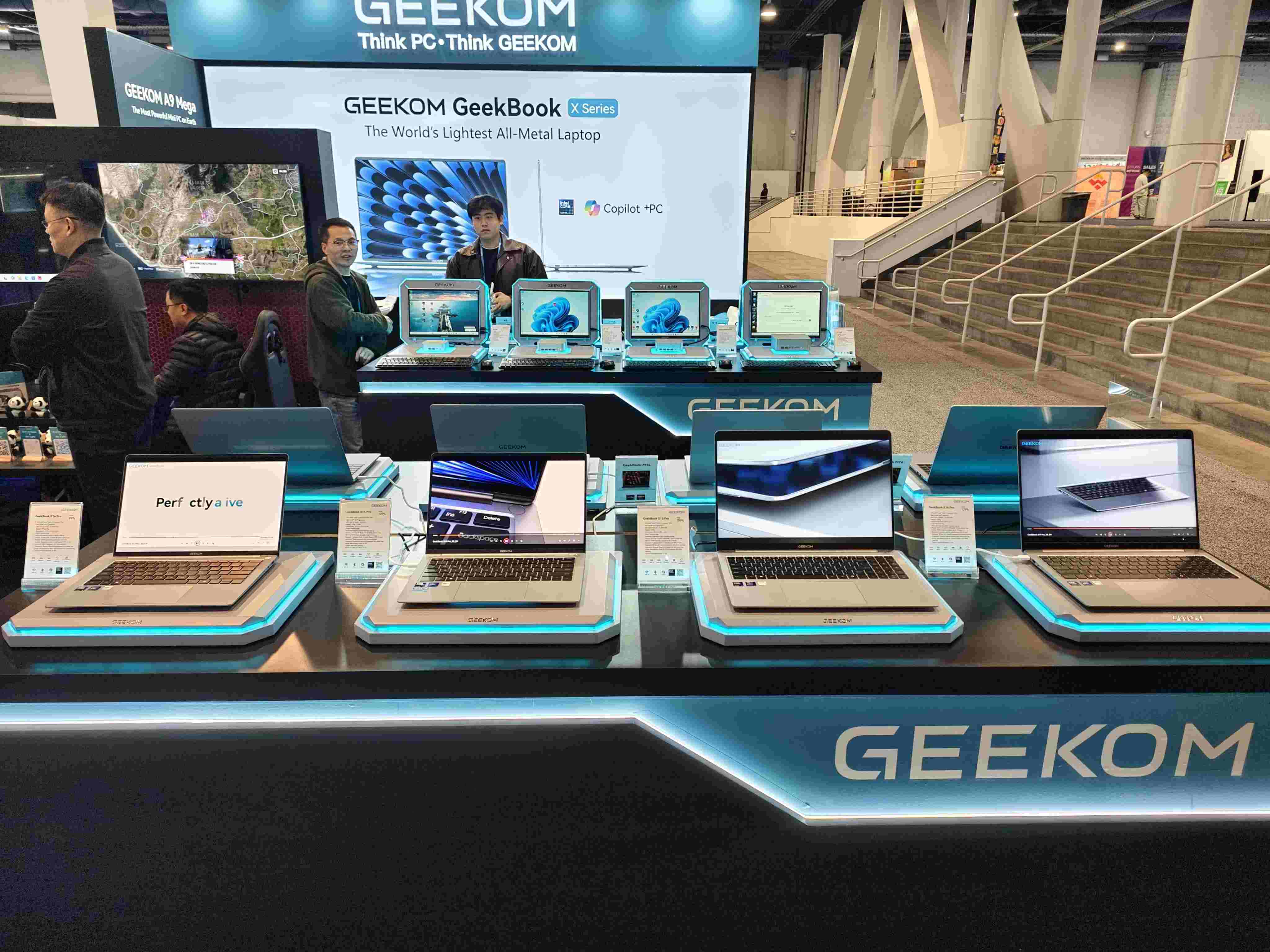 GEEKOM Geekbooks at CES 2026